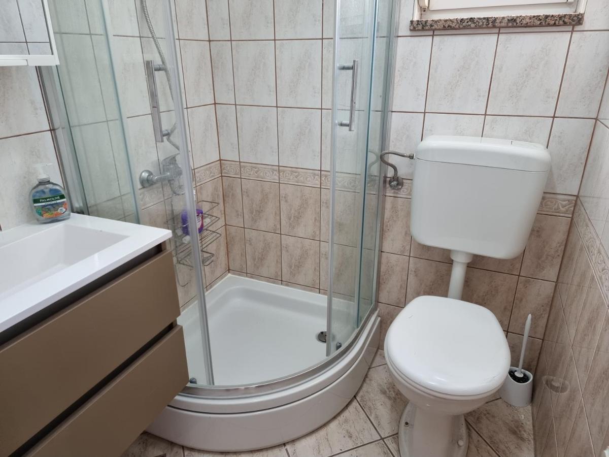 Apartment Aqua Near The City Beach Novalja Room photo