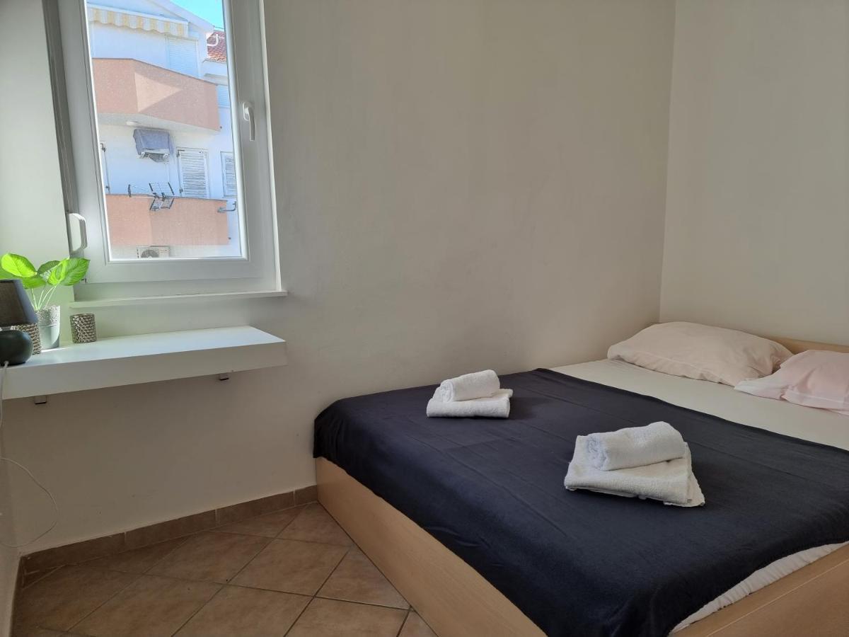 Apartment Aqua Near The City Beach Novalja Room photo