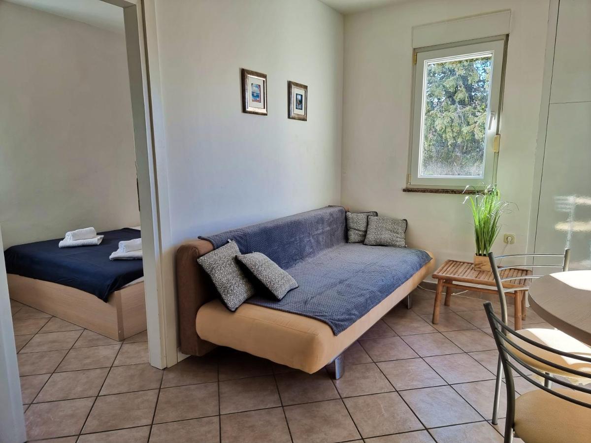 Apartment Aqua Near The City Beach Novalja Room photo